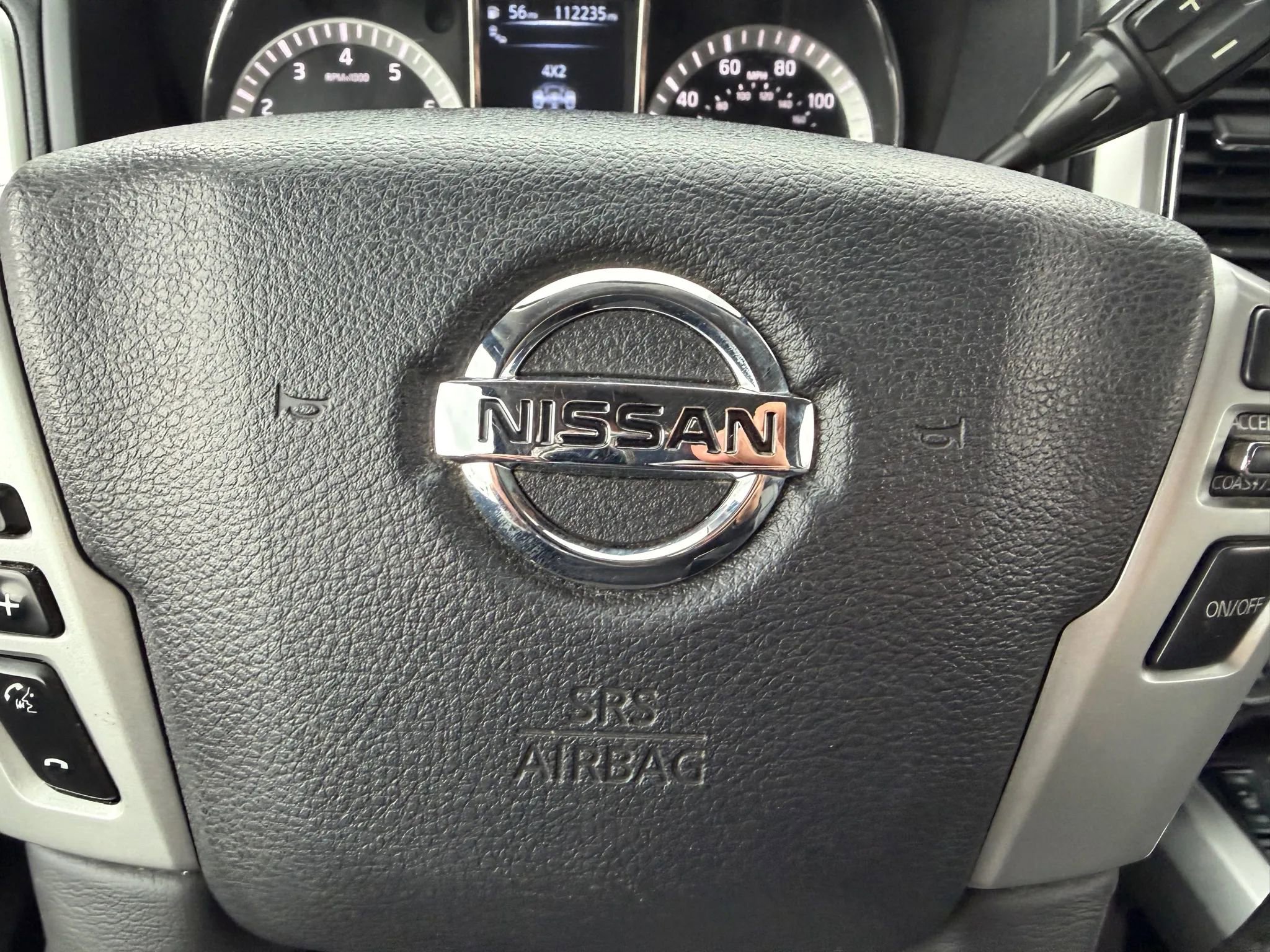 Used 2018 Nissan Titan SL AWD/4WD image 26