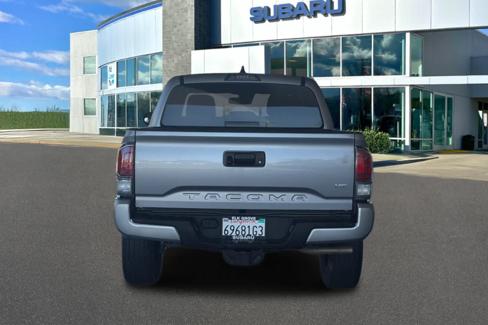 Used 2020 Toyota Tacoma TRD Sport AWD/4WD image 7