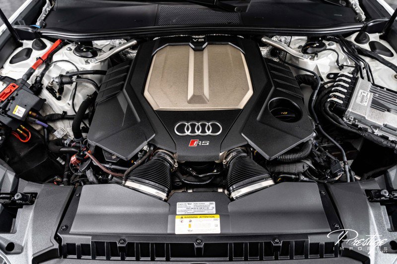 Used 2022 Audi RS 6 w/ Executive Package image 6