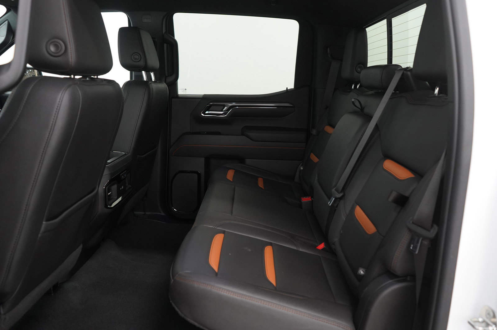 Used 2022 GMC Sierra 1500 AT4 w/ AT4 Preferred Package image 15