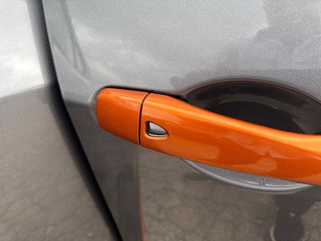 Used 2019 Nissan Kicks SV FWD image 16