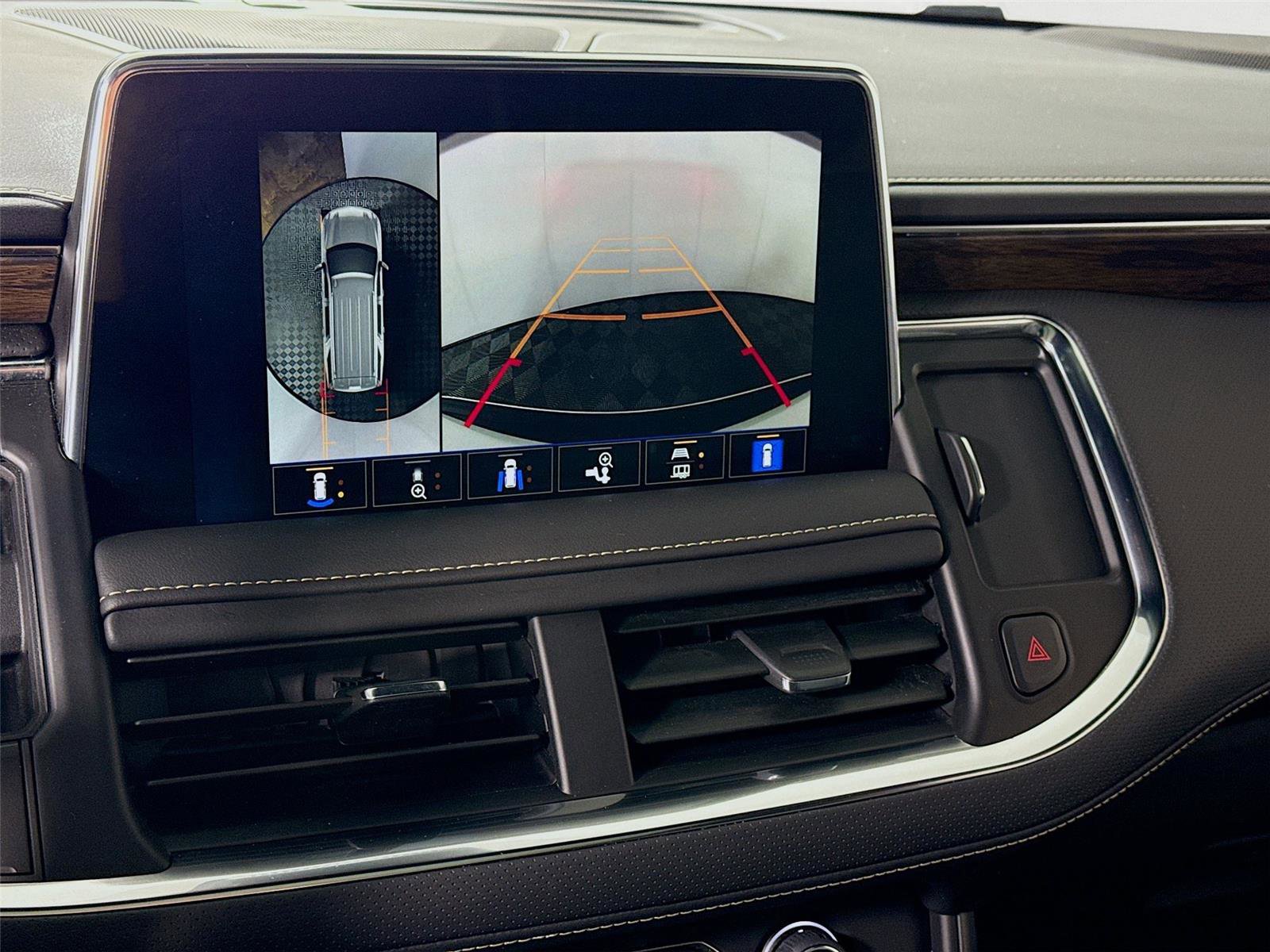 Used 2024 Chevrolet Tahoe Premier w/ Premium Package image 8