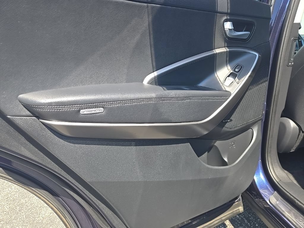 Used 2018 Hyundai Santa Fe Limited AWD/4WD image 37