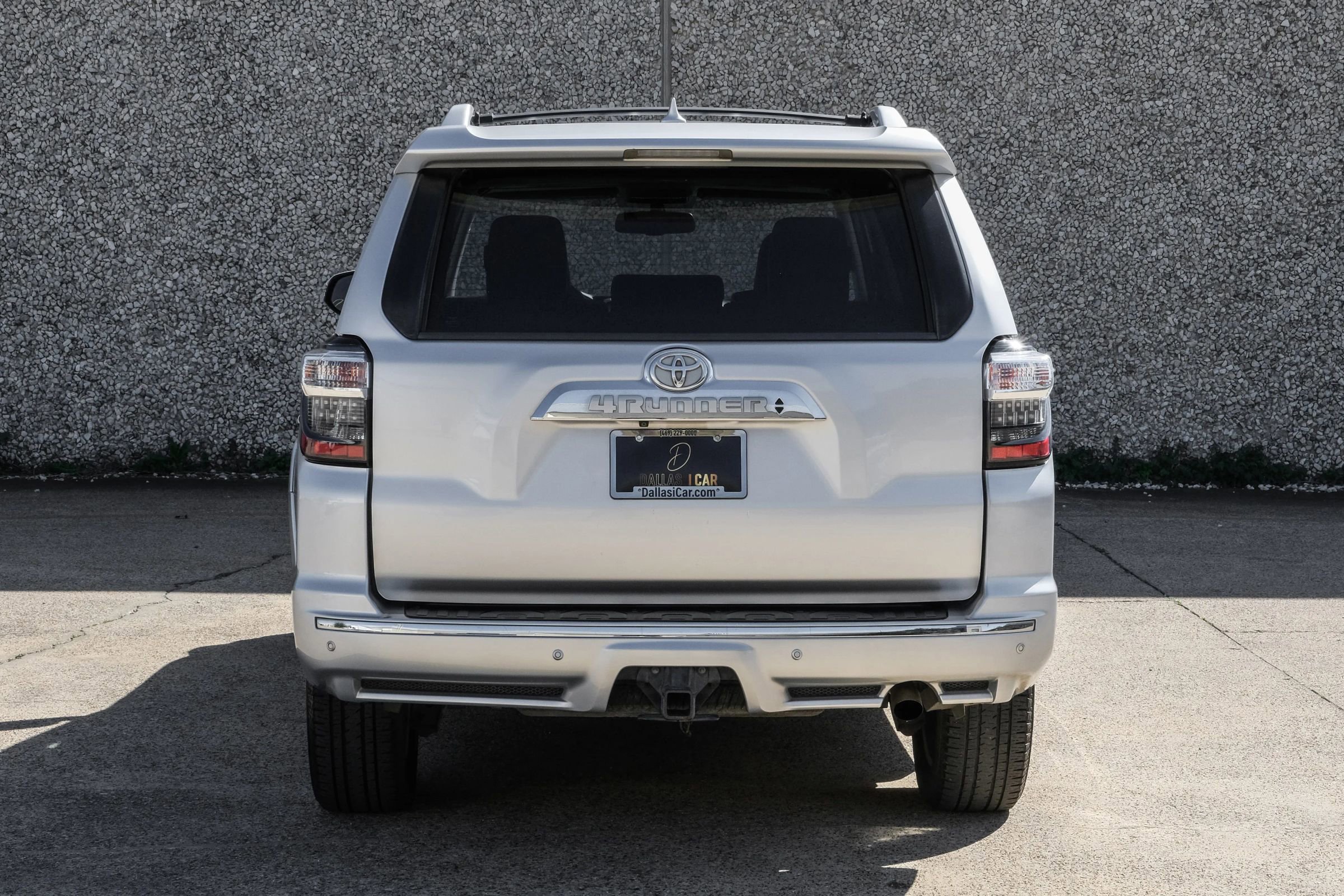 Used 2014 Toyota 4Runner Limited image 9