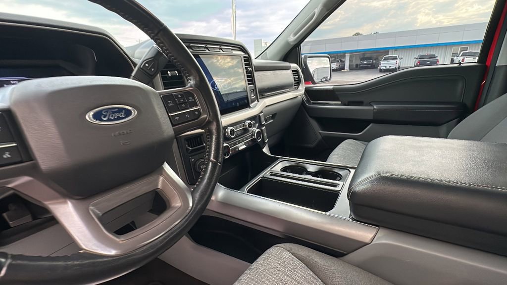 Used 2021 Ford F150 XLT w/ Equipment Group 302A High image 13