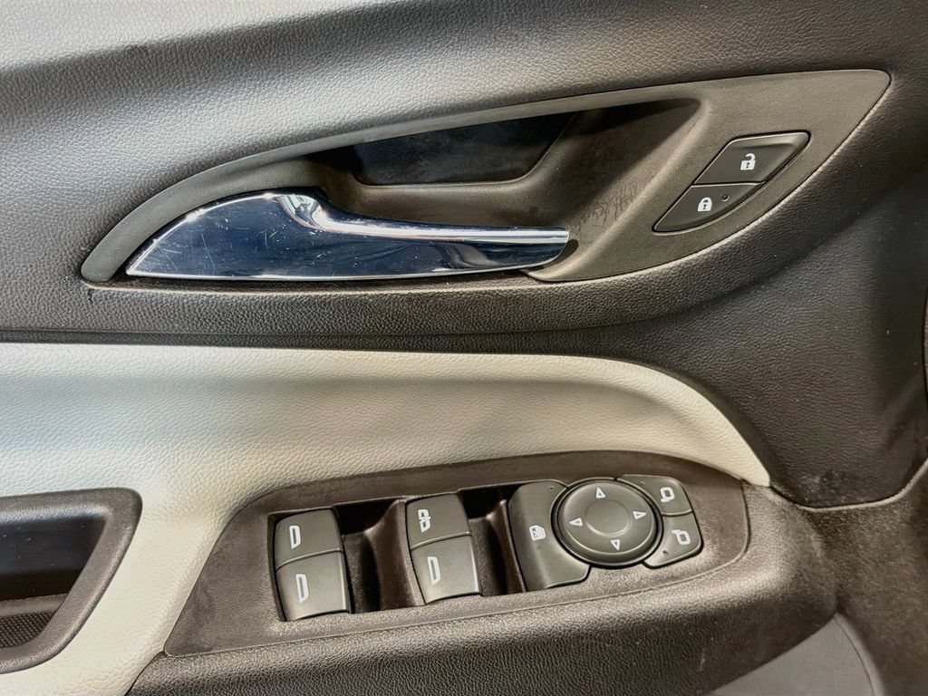 Used 2022 Chevrolet Equinox LT FWD image 19