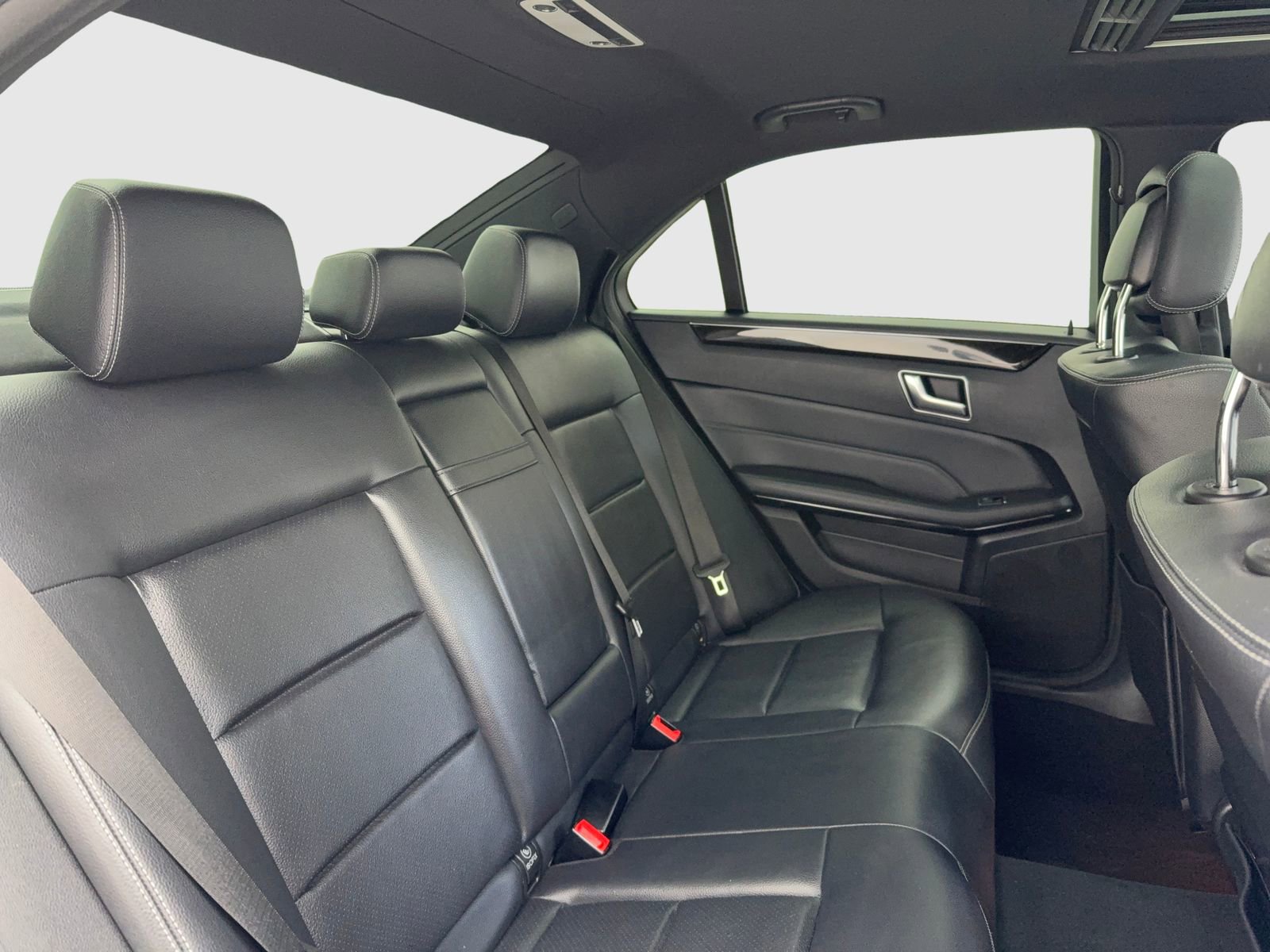 Used 2014 Mercedes-Benz E 350 Sedan image 40