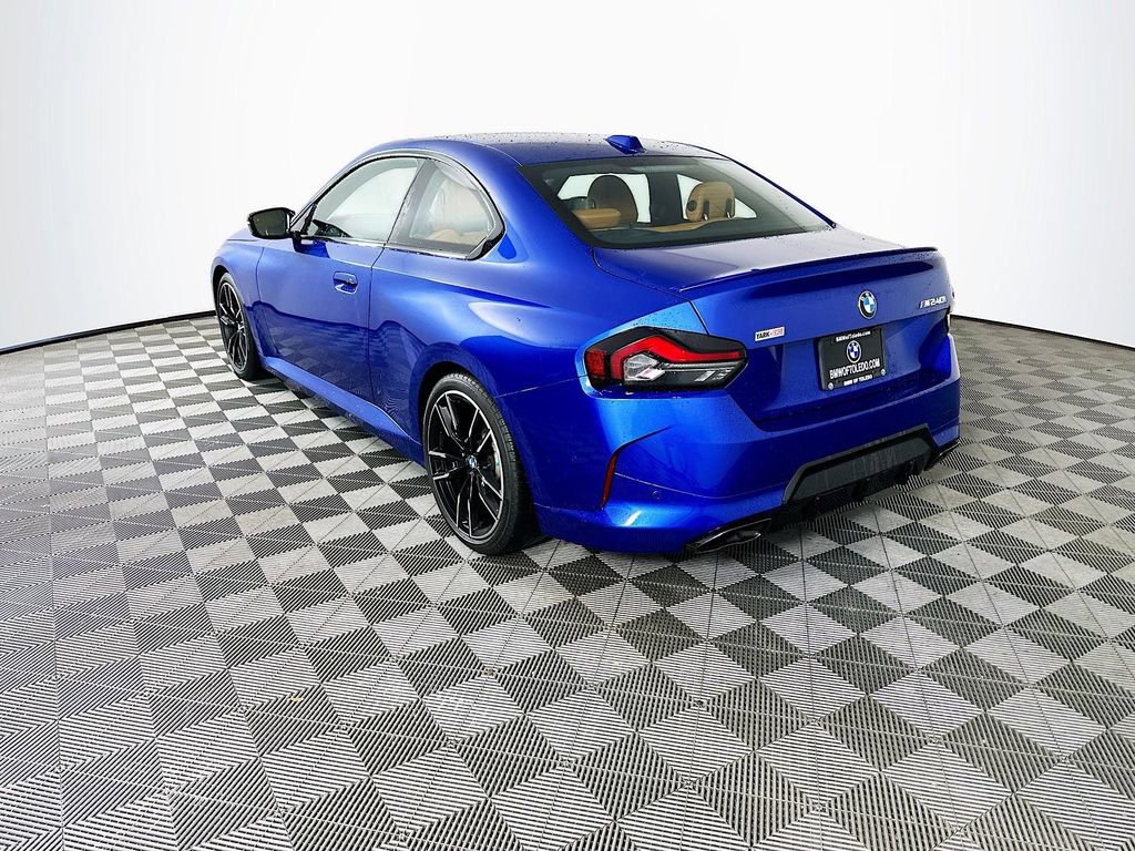 Used 2025 BMW M240i Coupe RWD image 6