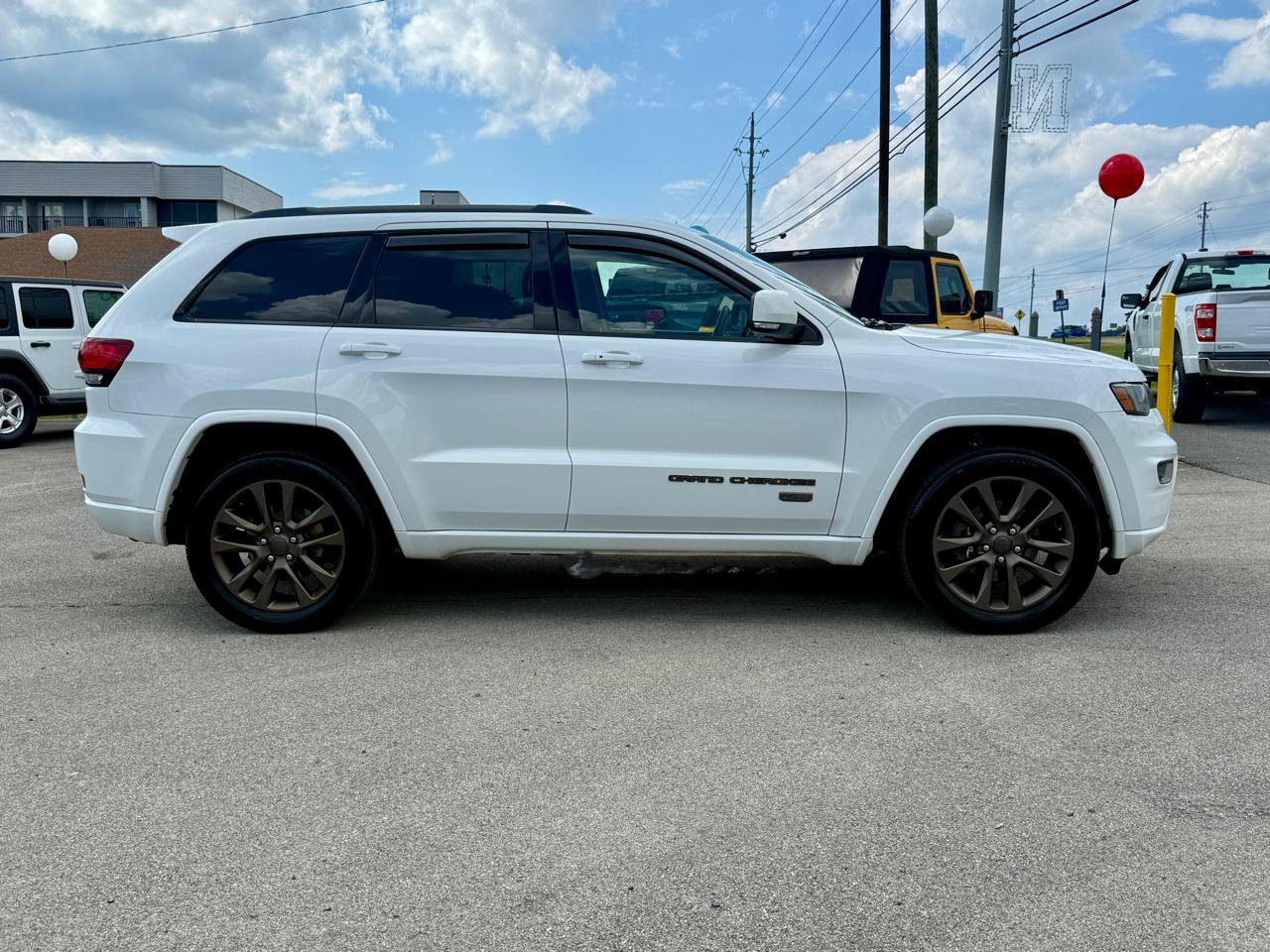 Used 2017 Jeep Grand Cherokee Limited 75th Anniversary AWD/4WD image 3
