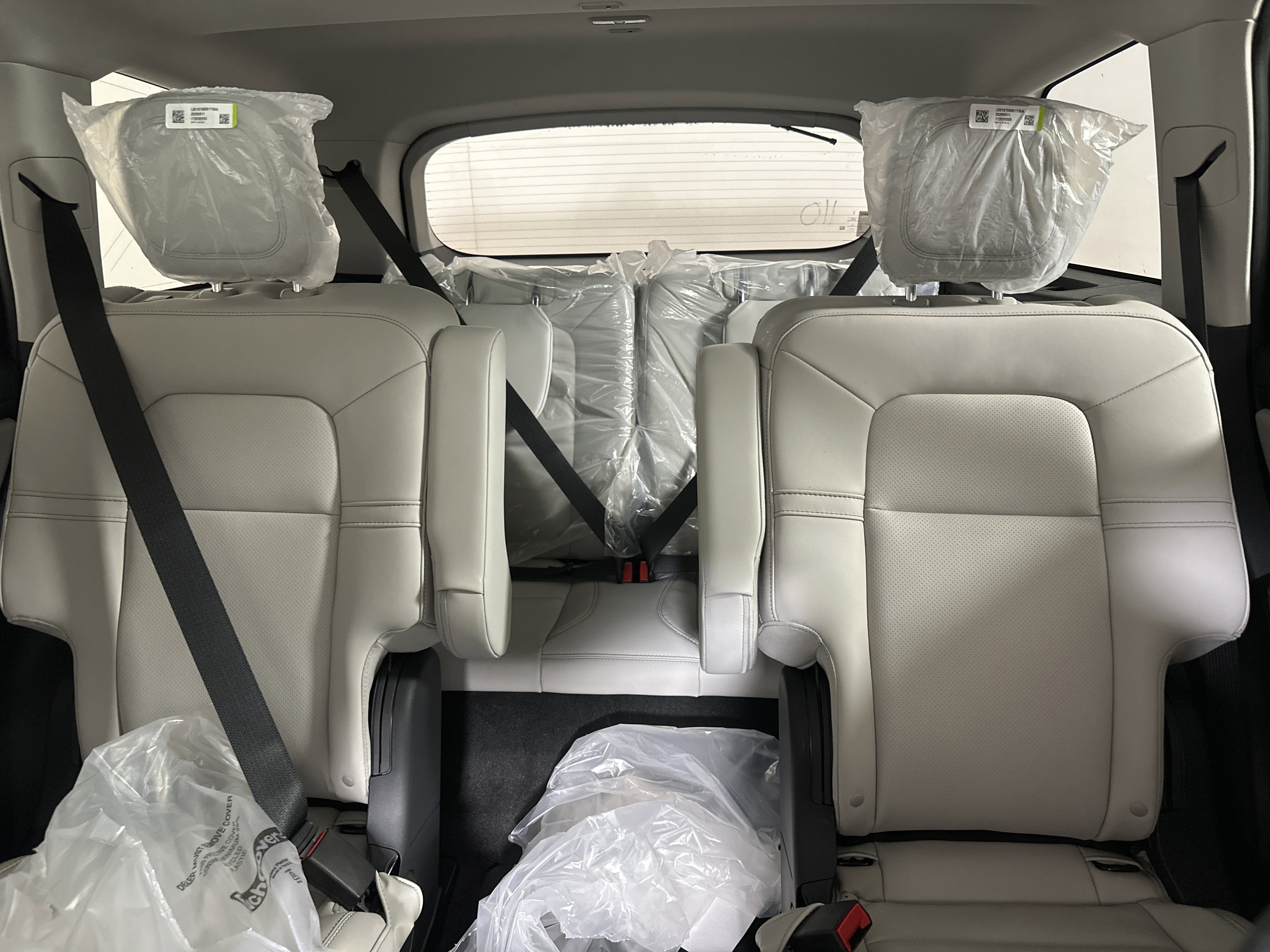 New 2025 Lincoln Aviator AWD w/ Equipment Group 101A image 21