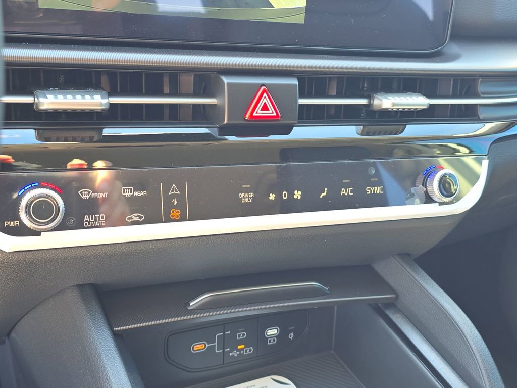 New 2026 Kia Sportage EX image 25