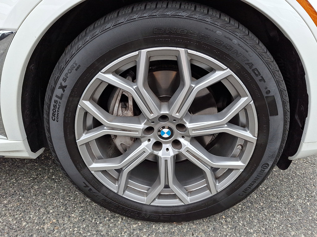 Used 2025 BMW X7 xDrive40i AWD/4WD image 8