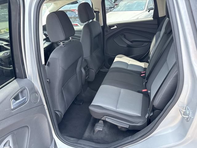 Used 2017 Ford Escape SE w/ Equipment Group 201A AWD/4WD image 17