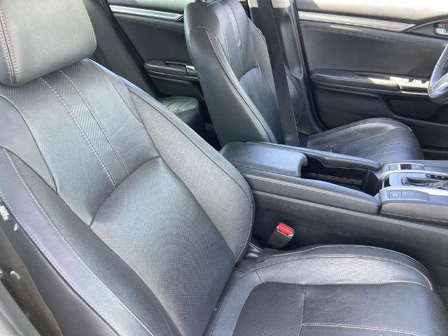 Used 2016 Honda Civic Touring image 24