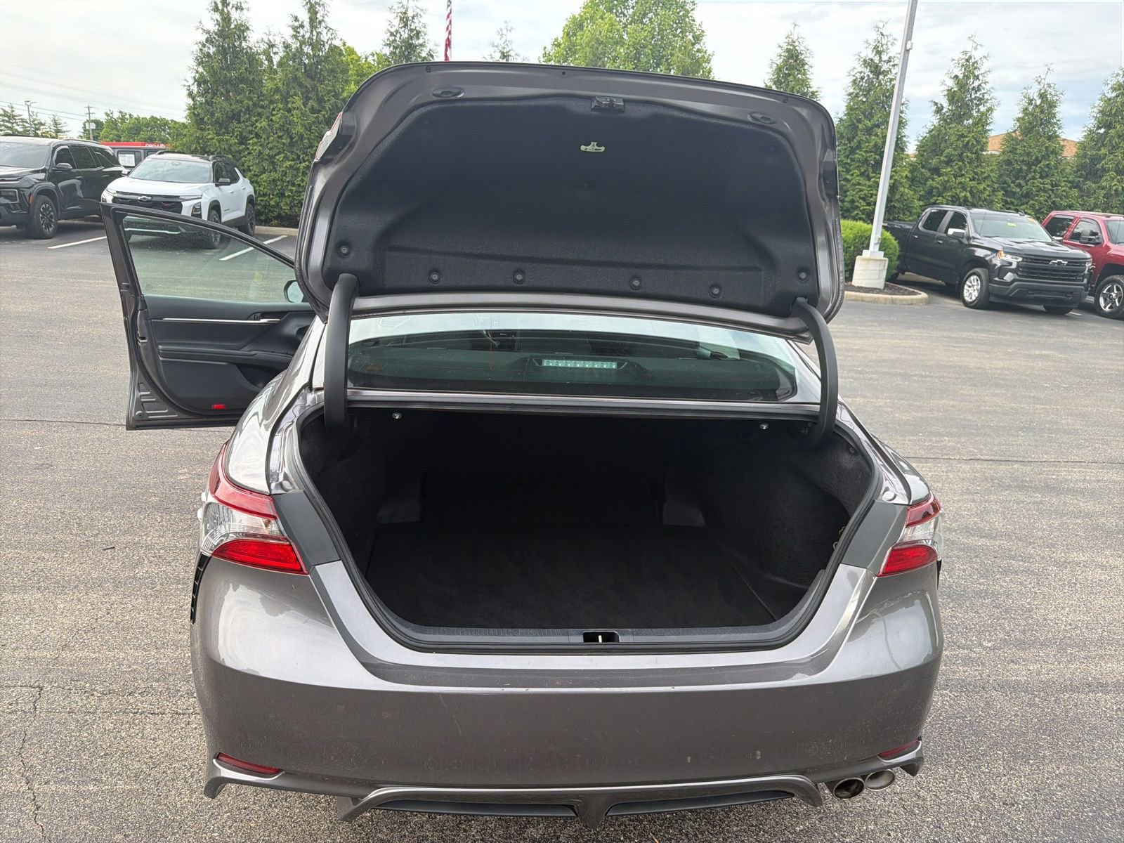 Used 2024 Toyota Camry SE FWD image 24