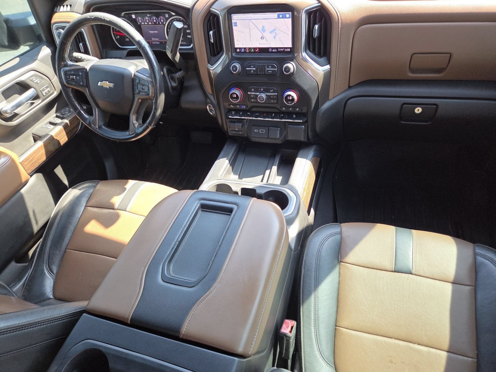 Used 2020 Chevrolet Silverado 2500 High Country w/ Technology Package AWD/4WD image 27