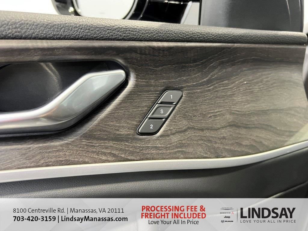 New 2025 Jeep Grand Cherokee L Limited w/ Trailer Tow Package image 28