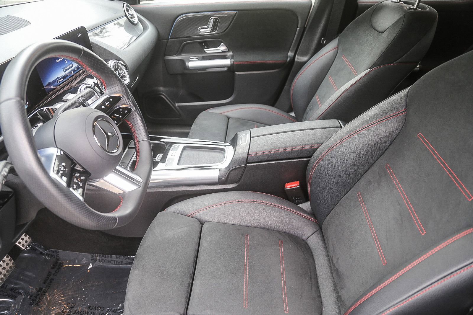 Certified 2025 Mercedes-Benz GLA 250 4MATIC image 17