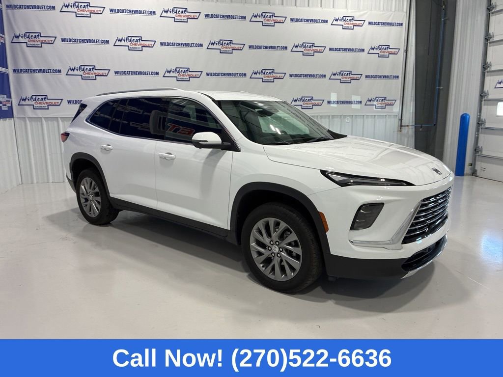 Used 2025 Buick Enclave Preferred image 7