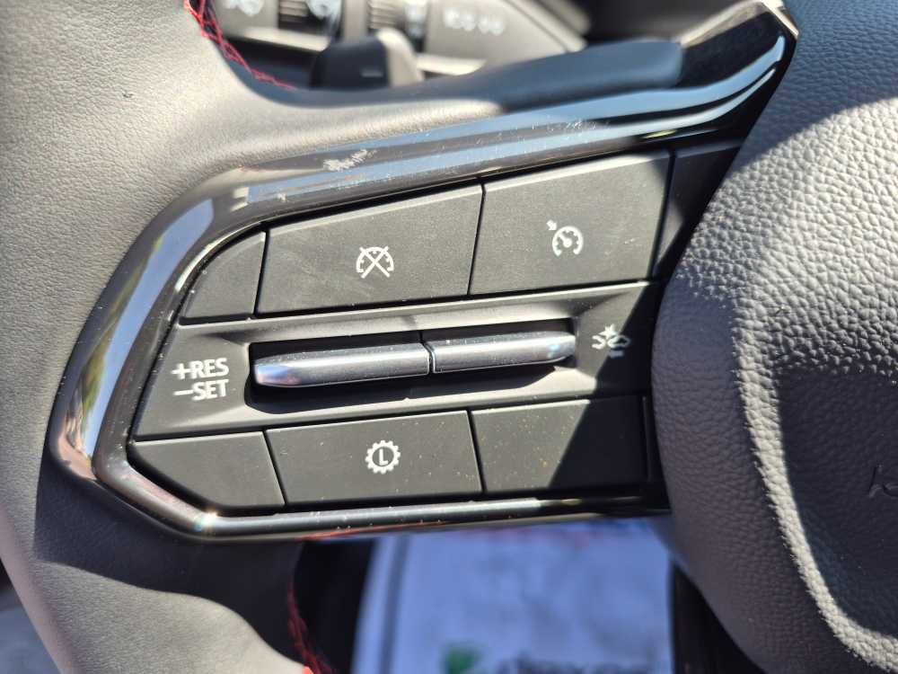 New 2026 Chevrolet Equinox RS w/ Convenience Package III FWD image 19