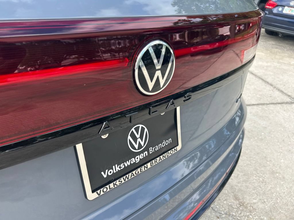 New 2026 Volkswagen Atlas Cross Sport SEL R-Line AWD/4WD image 33