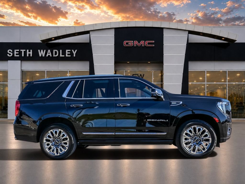 Used 2023 GMC Yukon Denali Ultimate AWD/4WD image 8