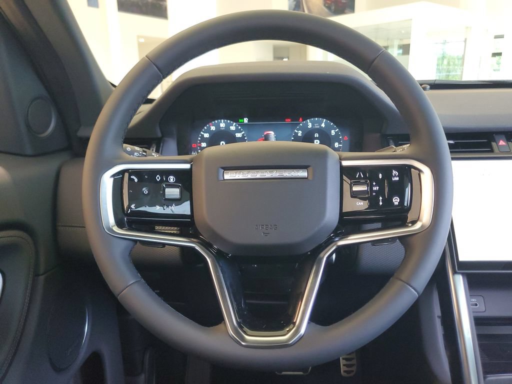 New 2026 Land Rover Discovery Sport Landmark AWD/4WD image 31