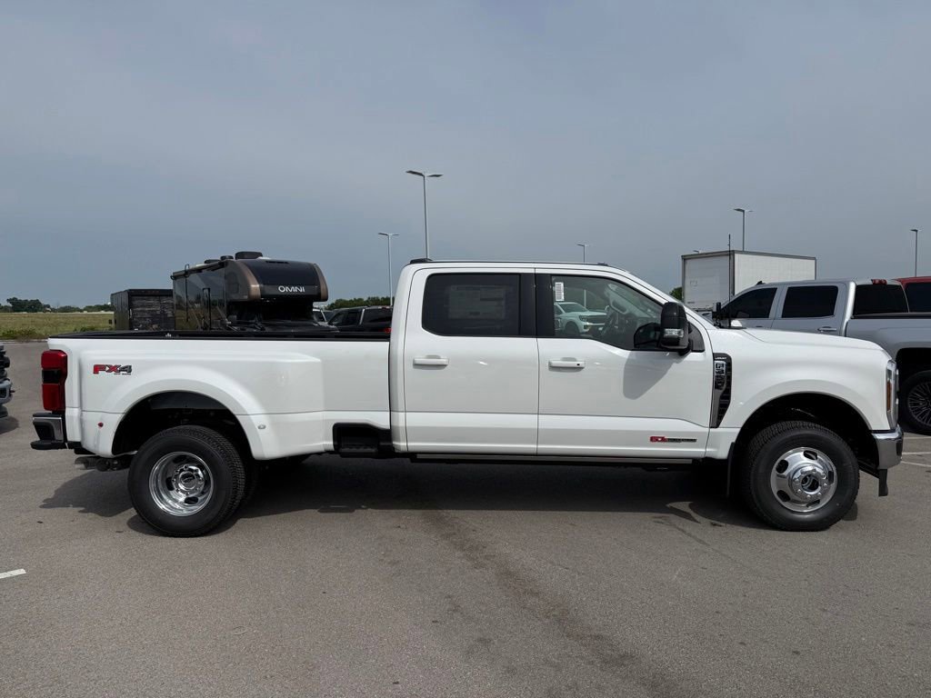 New 2026 Ford F350 4x4 Crew Cab DRW Super Duty image 35