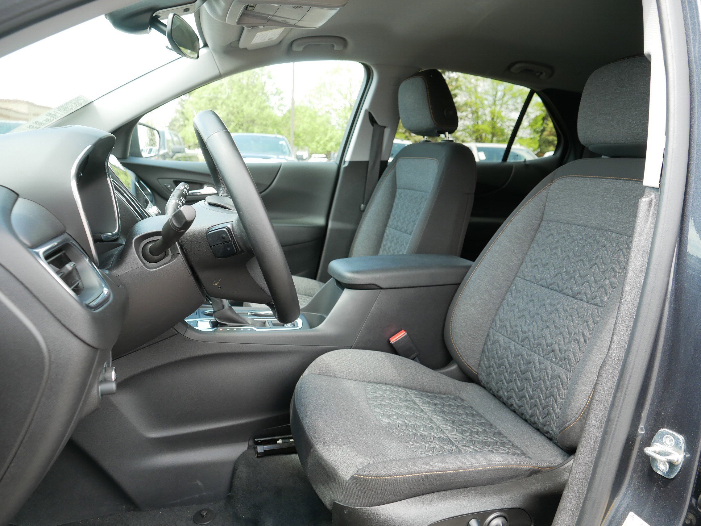 Used 2023 Chevrolet Equinox LT AWD/4WD image 35