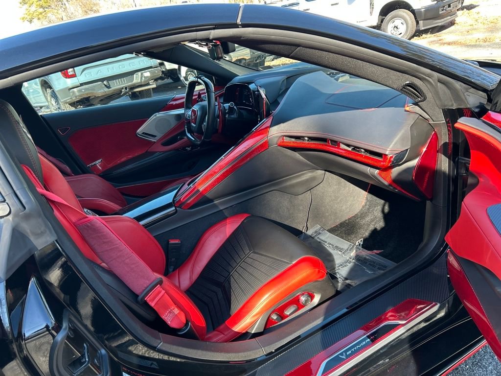 Used 2021 Chevrolet Corvette Stingray Preferred Cpe w/ Chrome Exterior Badge Package image 33