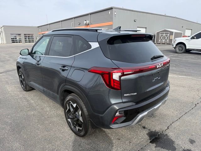 Used 2024 Kia Seltos EX image 6