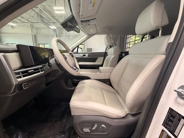 Used 2025 Hyundai Santa Fe SEL AWD/4WD image 24