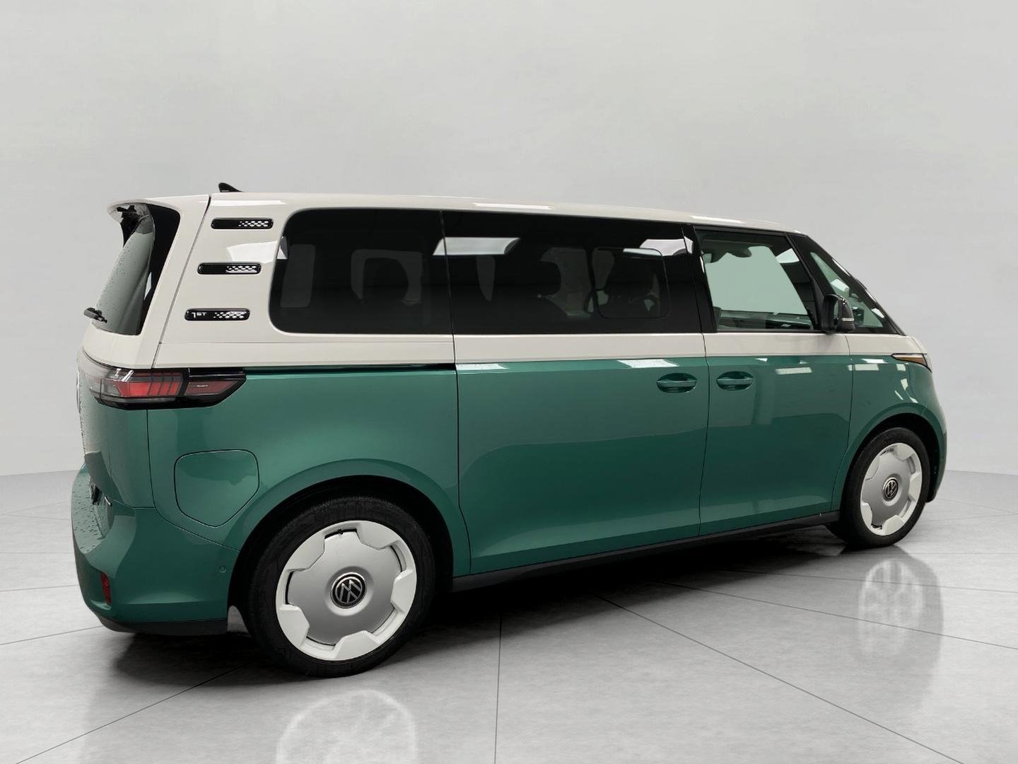 New 2025 Volkswagen ID. Buzz 1st Edition image 9