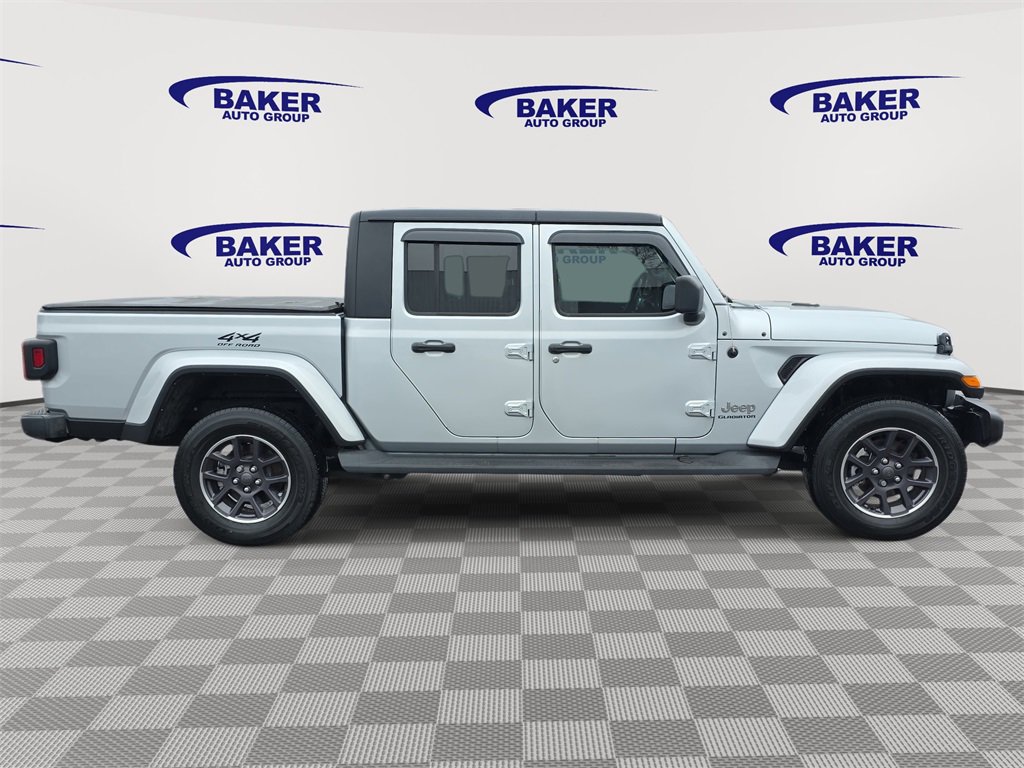 Used 2022 Jeep Gladiator Overland w/ Popular Equipment Package image 2
