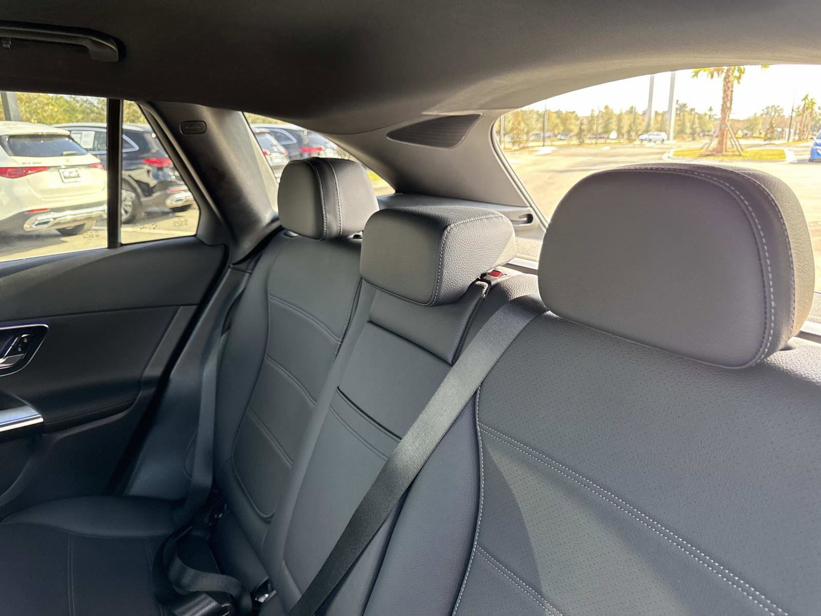 Used 2025 Mercedes-Benz GLC 300 image 16