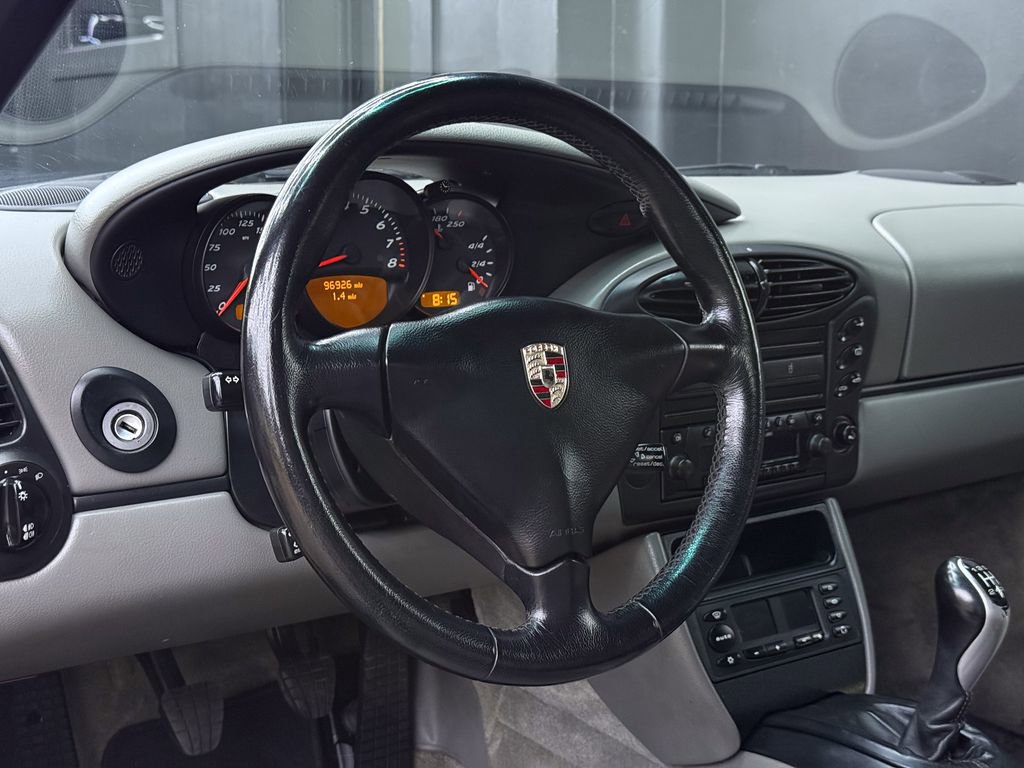 Used 2002 Porsche Boxster RWD image 15