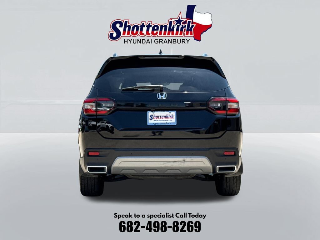 Used 2023 Honda Pilot Touring image 7