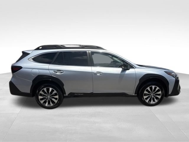Used 2023 Subaru Outback Limited XT AWD/4WD image 8