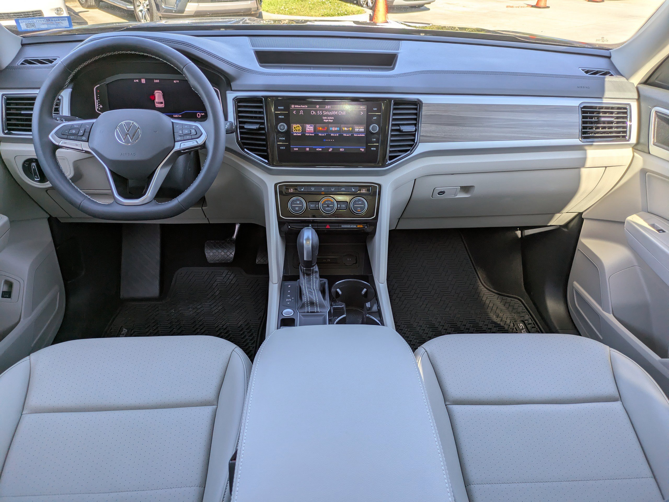 Used 2021 Volkswagen Atlas SEL image 11