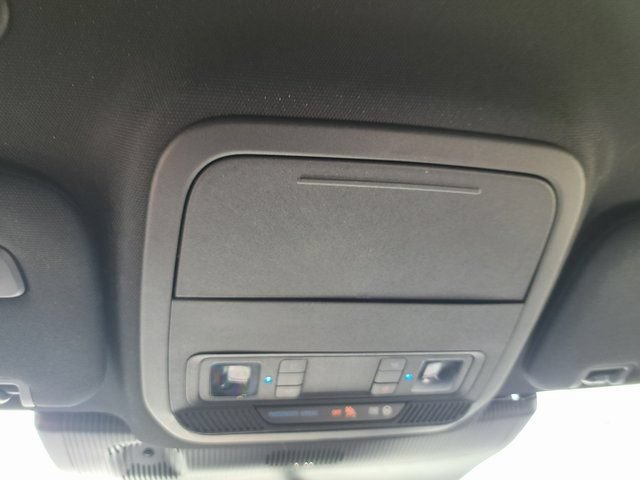 Used 2025 Ford Explorer ST-Line w/ Premium Package RWD image 19