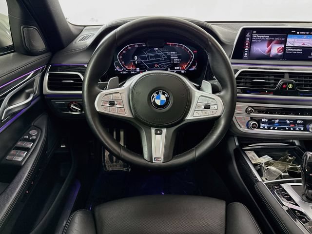 Used 2022 BMW 740i w/ M Sport Package RWD image 25