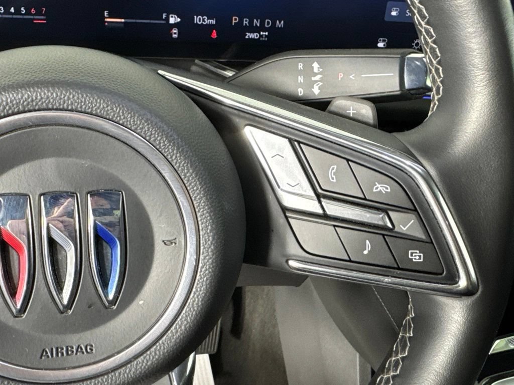 Certified 2024 Buick Envision Preferred AWD/4WD image 13