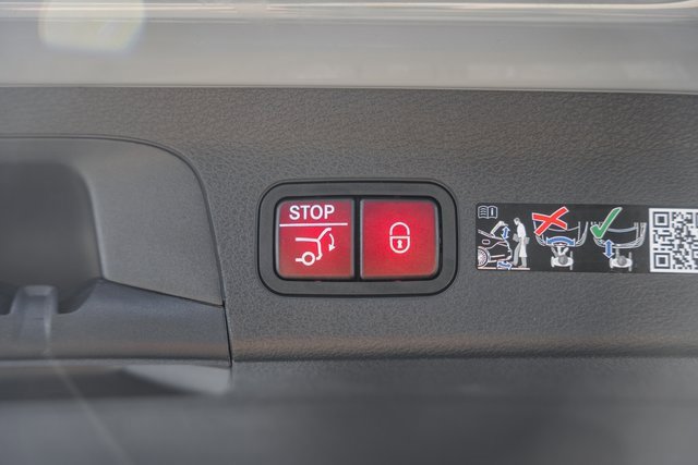 New 2026 Mercedes-Benz GLS 450 4MATIC image 12