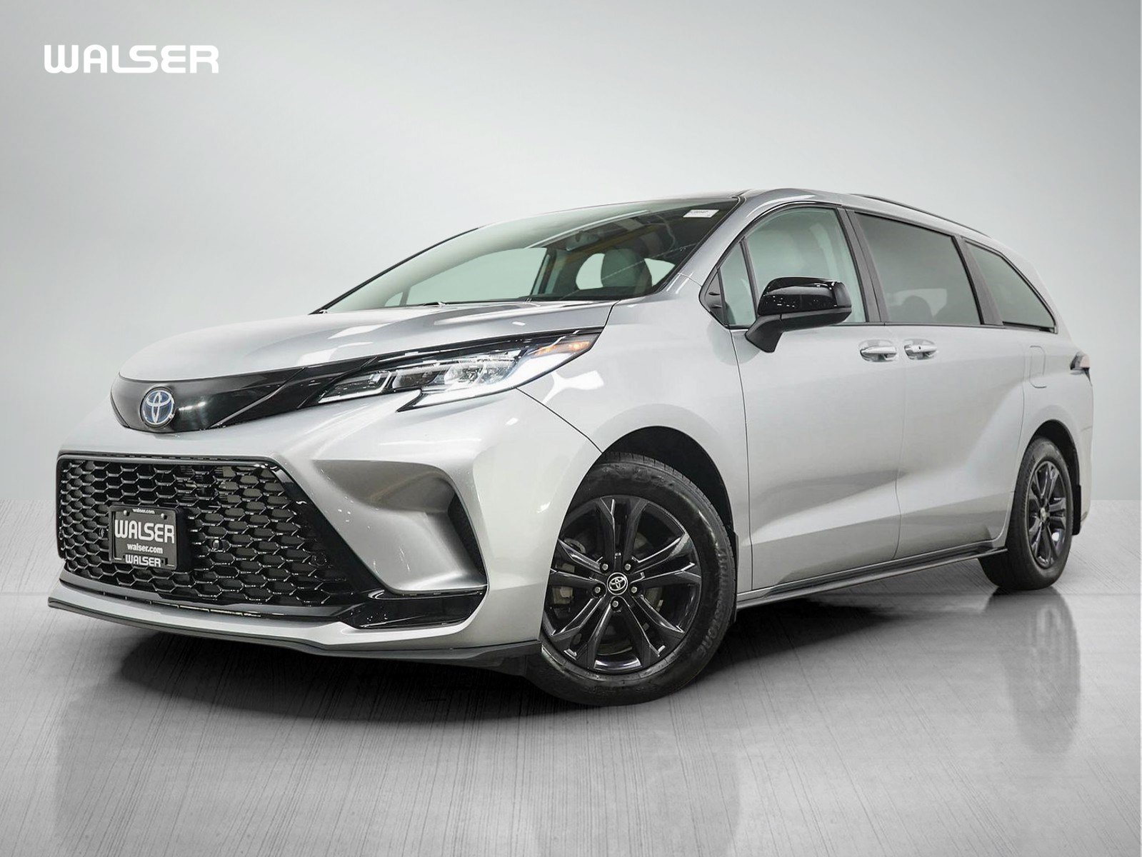 Used 2025 Toyota Sienna XSE