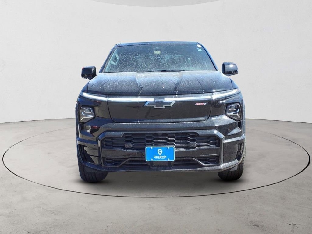 New 2025 Chevrolet Silverado EV RST AWD/4WD image 2