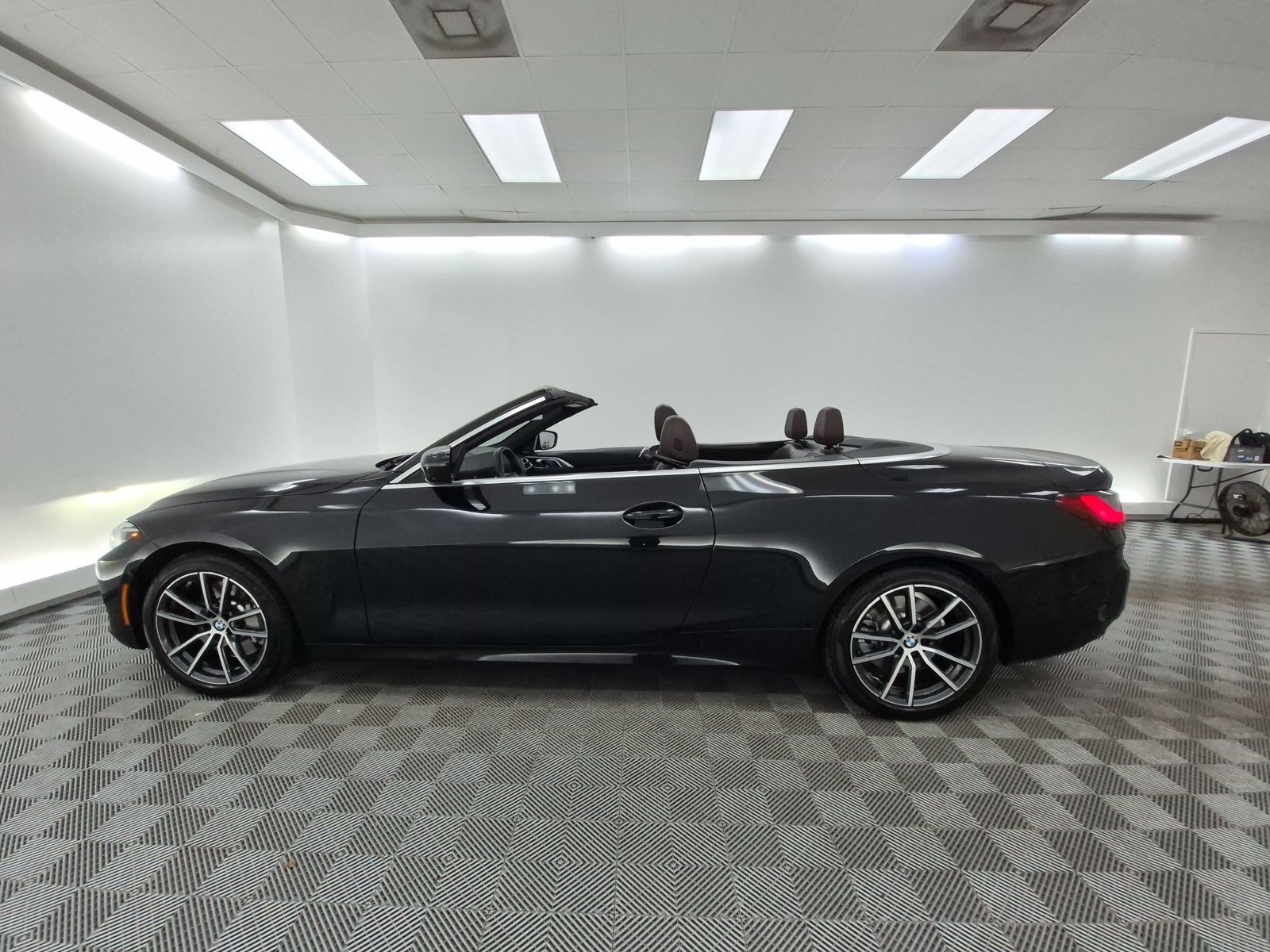 Used 2026 BMW 430i xDrive Convertible w/ Premium Package AWD/4WD video 2