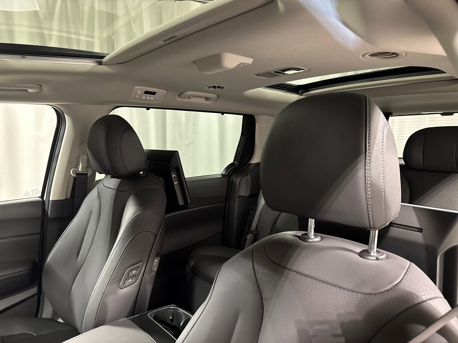 New 2026 Kia Carnival SX Prestige FWD image 22