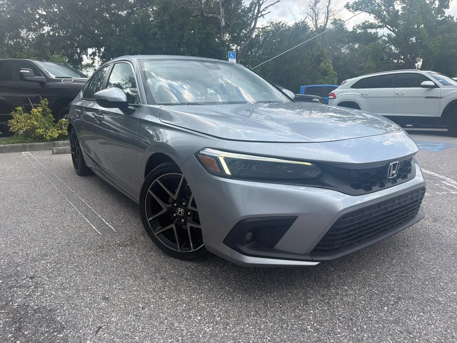 Used 2022 Honda Civic Sport Touring image 6