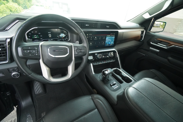 Used 2023 GMC Sierra 1500 Denali w/ Denali Reserve Package AWD/4WD image 28