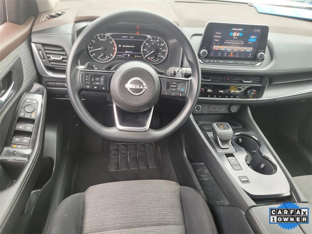 Used 2023 Nissan Rogue SV image 14